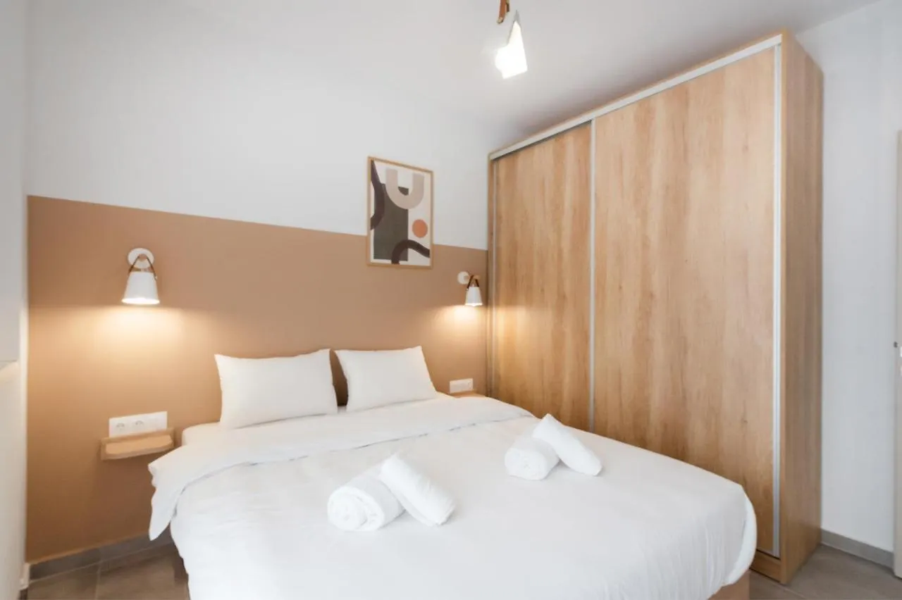 Halu! Apartments And Villas Thessaloniki 0*,